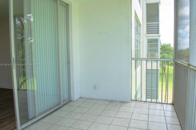 APT-408 - 2651 S Course Dr, Condo with 2 bedrooms, 2 bathrooms and null parking in Pompano Beach FL | Image 10
