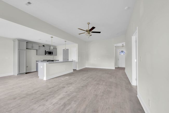 497 Herman Dr, House other with 3 bedrooms, 2 bathrooms and 2 parking in Clarksville TN | Image 8