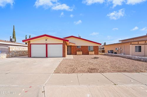 10748 Georgetown St, El Paso, TX, 79924-1227 | Card Image