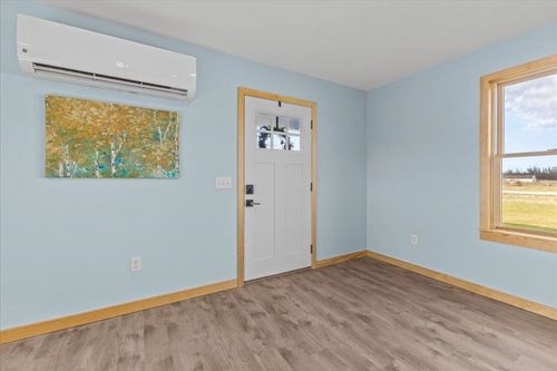 585 New Rd, Isle La Motte, VT, 05463 | Card Image