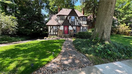554 Greenvale Rd, South Euclid, OH, 44121-2313 | Card Image