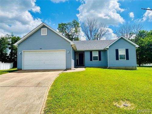 2401 Mountain Range Ct, Pacific, MO, 63069-6613 | Card Image