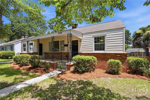 2324 E 40th St, savannah, GA, 31404-3806 | Card Image