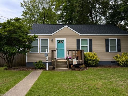 606 Sedgefield Dr, Newport News, VA, 23605-1024 | Card Image