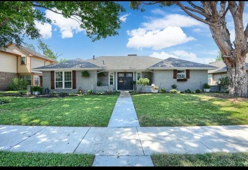 533 Country View Ln, Garland, TX, 75043-5615 | Card Image