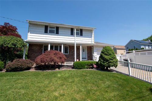 2083 Elm Pl, Merrick, NY, 11566-5014 | Card Image