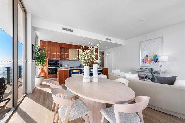 APT-1512 - 2655 S Bayshore Dr, Condo with 3 bedrooms, 4 bathrooms and null parking in Coconut Grove FL | Image 5