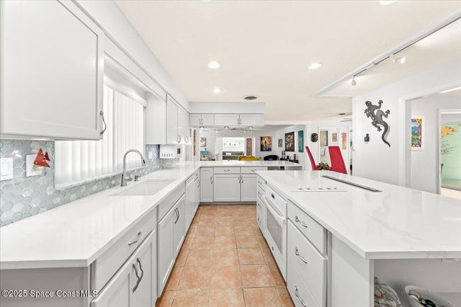 1732 Bay Shore Dr, House other with 5 bedrooms, 4 bathrooms and null parking in Cocoa Beach FL | Image 20