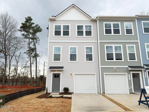 3328 Bomore Rd, Raleigh, NC, 27610-7086 | Card Image