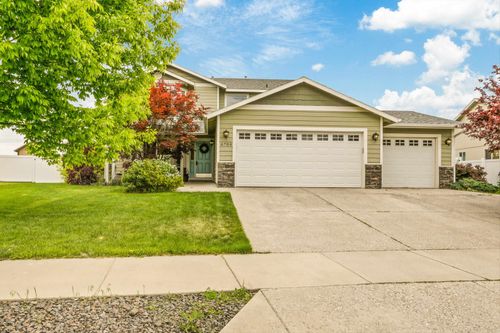 6709 S West Terrace Dr, Cheney, WA, 99004-8571 | Card Image