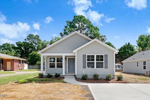 112 Martin Luther King Jr Blvd, Clinton, NC, 28328-4618 | Card Image