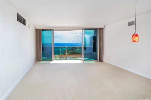 4006-1177 Queen St, Honolulu, HI, 96814-4149 | Card Image