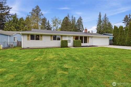 12010 38th Ave Ne, Marysville, WA, 98271 | Card Image