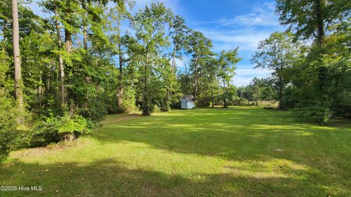 129 Cummins Creek Rd, Beaufort, NC, 28516-9552 | Card Image