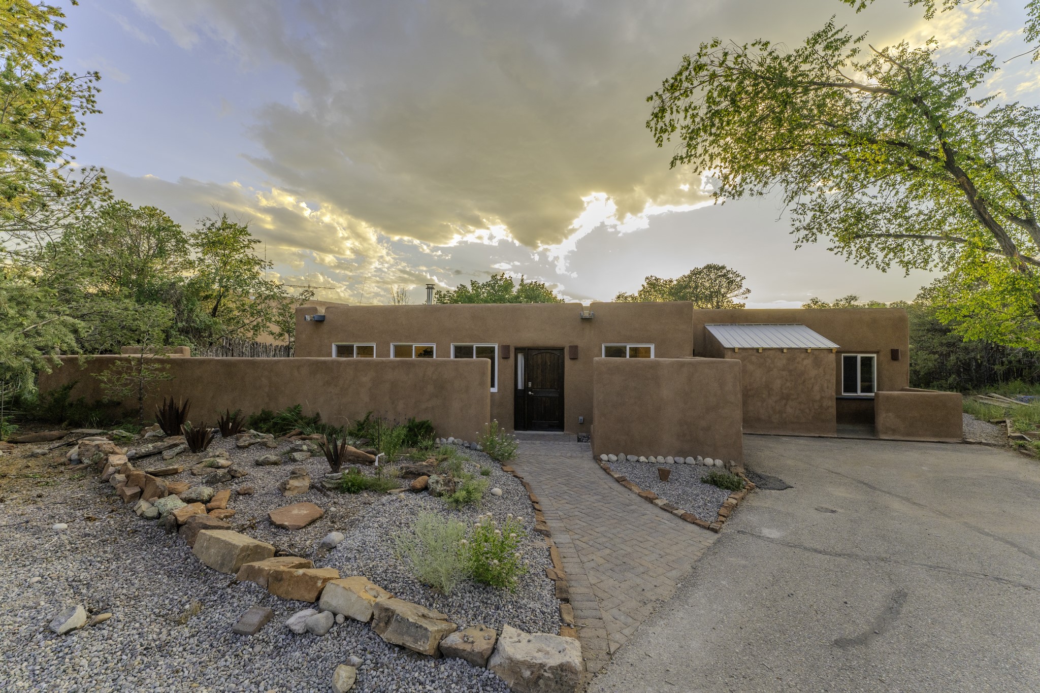Juniper Dr, Santa Fe, NM 87501