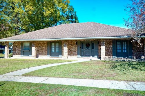 13805 House Of Lancaster Dr, Baton Rouge, LA, 70816-1121 | Card Image