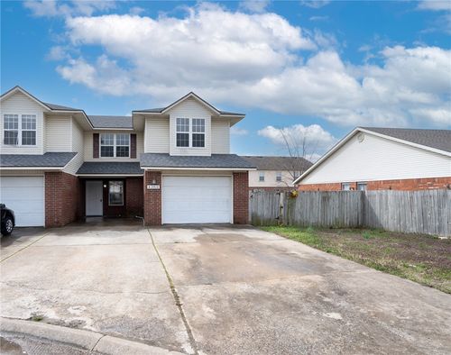 2910 Dawn Ct, Siloam Springs, AR, 72761-5518 | Card Image
