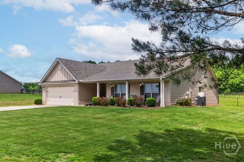 304 Highlands Dr, Winterville, GA, 30683-3044 | Card Image