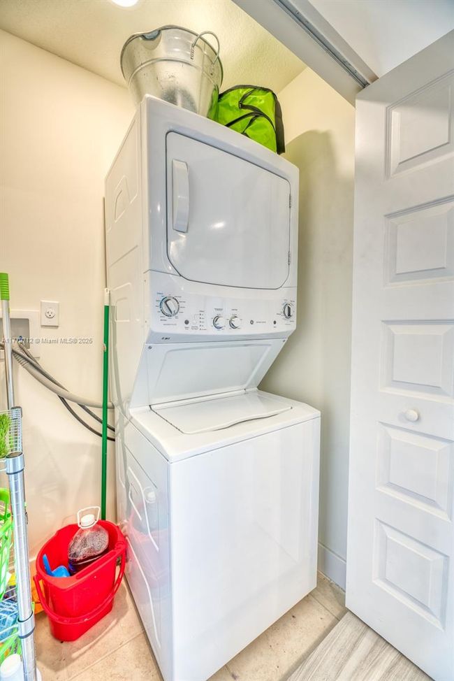 APT-23 - 7831 Nw 104 Th Ave, Condo with 2 bedrooms, 3 bathrooms and null parking in Doral FL | Image 20
