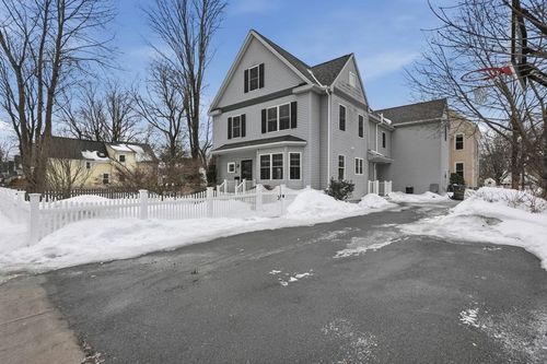 5 Reynolds Ave, Natick, MA, 01760-4824 | Card Image