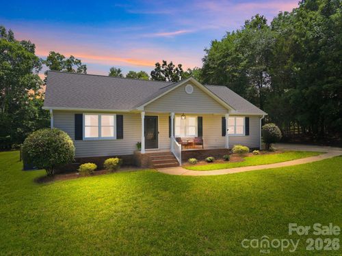 600 Gray Dr, Charlotte, NC, 28213-5617 | Card Image