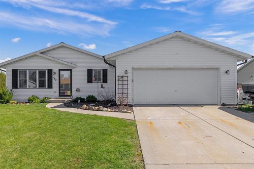 153 Andrea Avenue Avenue, DARIEN, WI, 53114 | Card Image