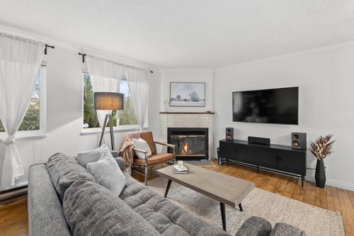 3066 Smith Ave, Burnaby, BC, V5G4M6 | Card Image