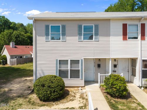 8218 Merriweather Cir, Raleigh, NC, 27616-5699 | Card Image