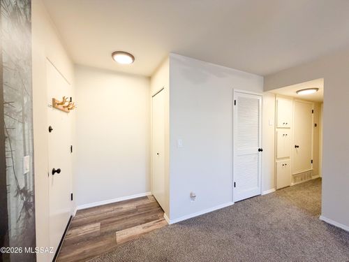 g205-1366 S Avenida Polar, Tucson, AZ, 85710-5255 | Card Image