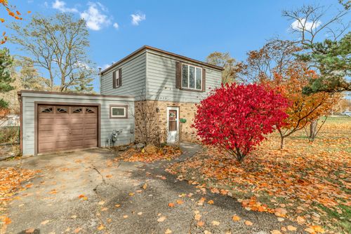 1623 Sawyer Ave, Glen Ellyn, IL, 60137-4942 | Card Image