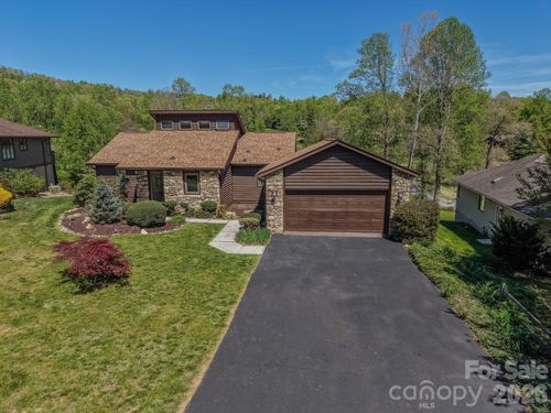 3104 Cove Loop Rd, Hendersonville, NC, 28739-8870 | Card Image