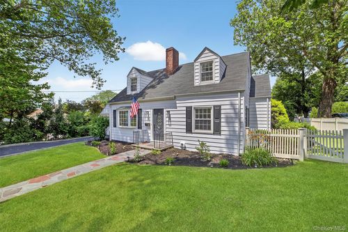 15 Benedict Ave, Eastchester, NY, 10709-5405 | Card Image