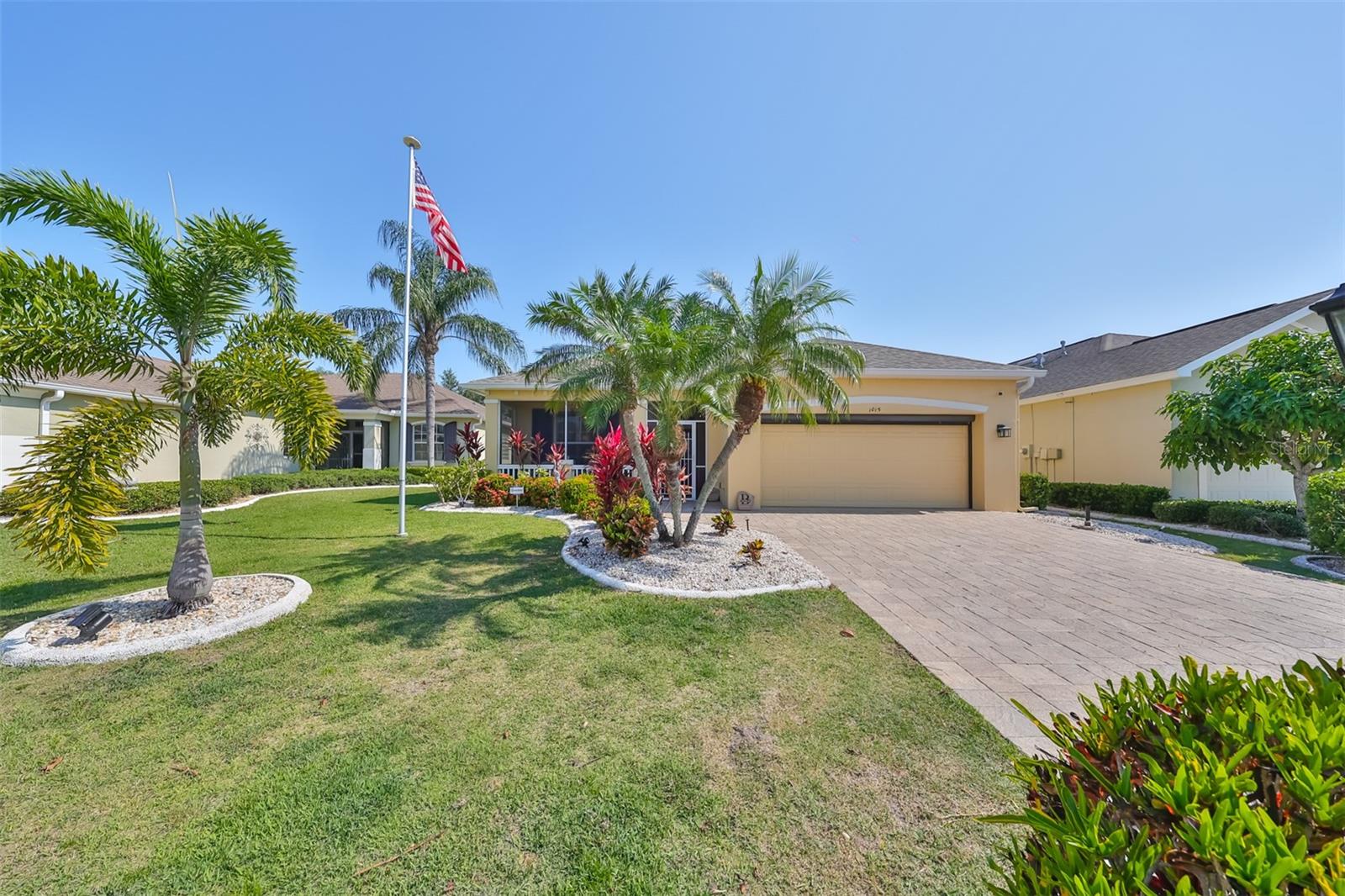 Emerald Dunes Dr, Sun City Center, FL 33573