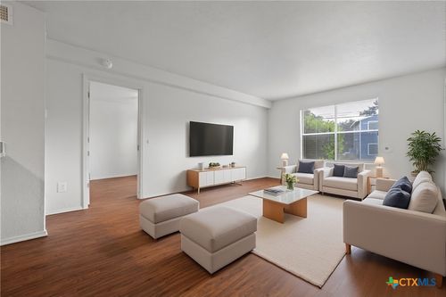 d7-205 Craddock Ave, San Marcos, TX, 78666-3064 | Card Image