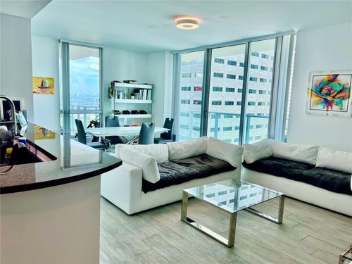 apt-1916-300 S Biscayne Blvd, Miami, FL, 33131-5368 | Card Image