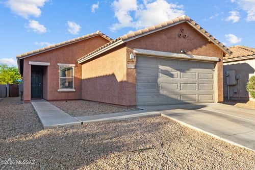 7570 E Kinnison Wash Loop, Tucson, AZ, 85730 | Card Image