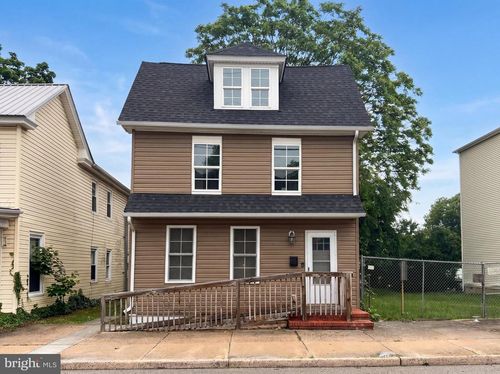 316 W Commerce St, SMYRNA, DE, 19977-1121 | Card Image