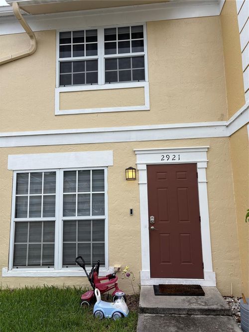 2921 Dorchester Ln, Hollywood, FL, 33026-3744 | Card Image