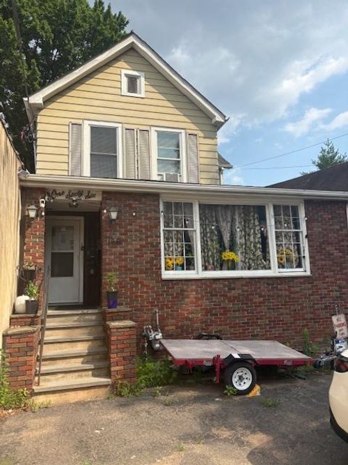 2-166 Rochelle Ave, Rochelle Park, NJ, 07662-4109 | Card Image