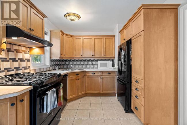 411 Warren St, House other with 2 bedrooms, 2 bathrooms and 3 parking in Goderich ON | Image 12