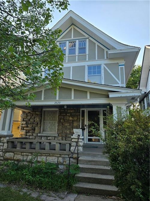 2620 Charlotte St, Kansas City, MO, 64108-2737 | Card Image
