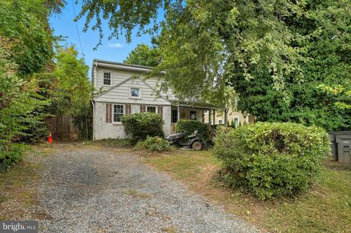 916 Crawford Dr, ROCKVILLE, MD, 20851-1603 | Card Image