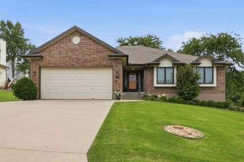 3323 S Prescott Ave, Blue Springs, MO, 64015-1123 | Card Image