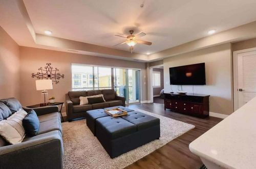 w203-1111 Plantation Dr, St George, UT, 84770-1227 | Card Image