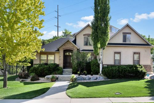 3983 W Ironwood Dr, Cedar Hills, UT, 84062-8556 | Card Image
