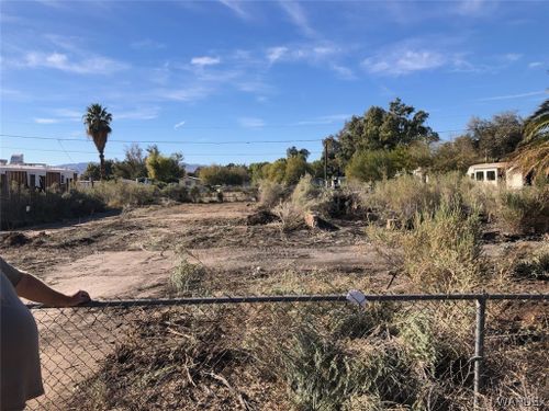 10537 S Tropics Rd, Mohave Valley, AZ, 86440-9656 | Card Image