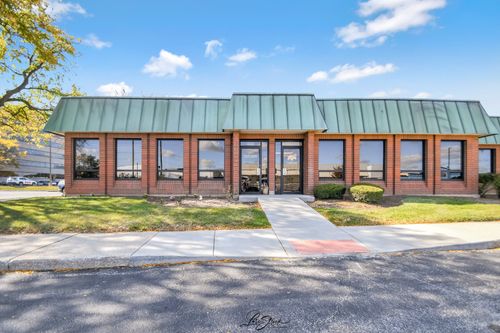 306-1311 Butterfield Rd, Downers Grove, IL, 60515-5666 | Card Image