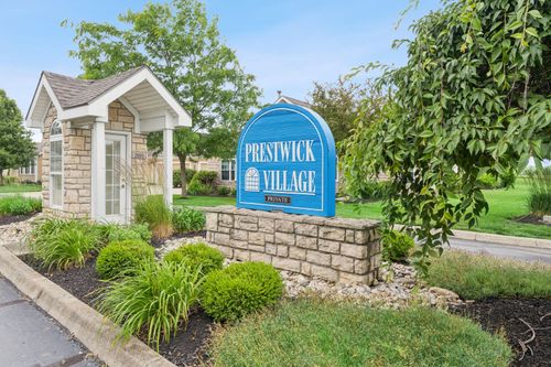 2690 Prestwick Village Cir, Springfield, OH, 45503-7121 | Card Image