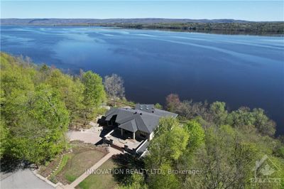 325 Berry Side Rd, House other with 3 bedrooms, 7 bathrooms and 10 parking in Dunrobin ON | Image 2