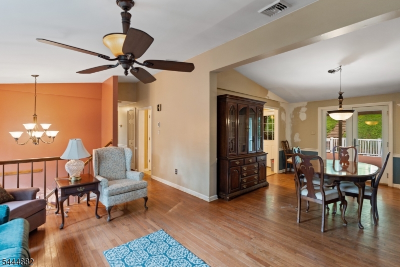 Residential in Califon Boro 4